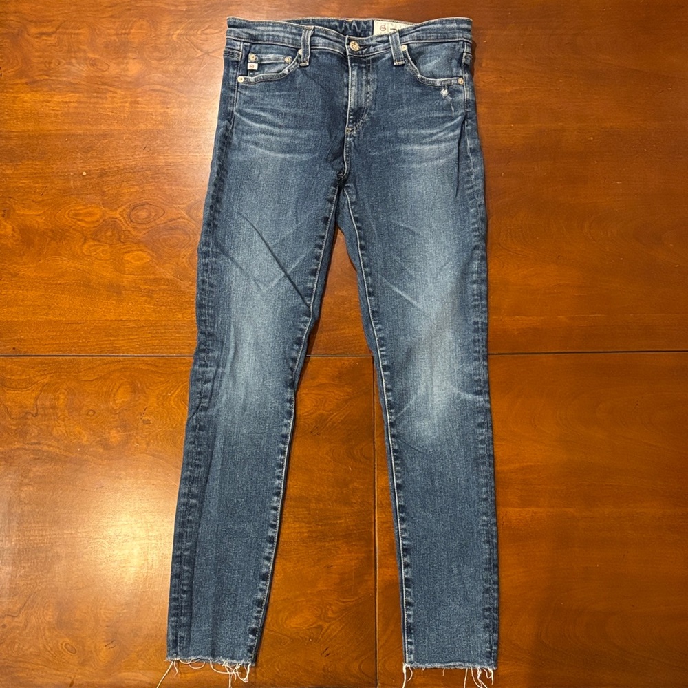 AG Adriano Goldschmied Light Blue Denim - Legging‎ Ankle.  27R